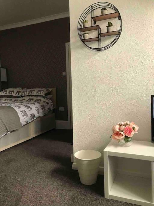 3 Studio Avenue House สการ์โบโรห์ ภายนอก รูปภาพ